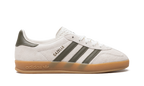Gazelle Indoor WMNS "Olive Strata" JH8821