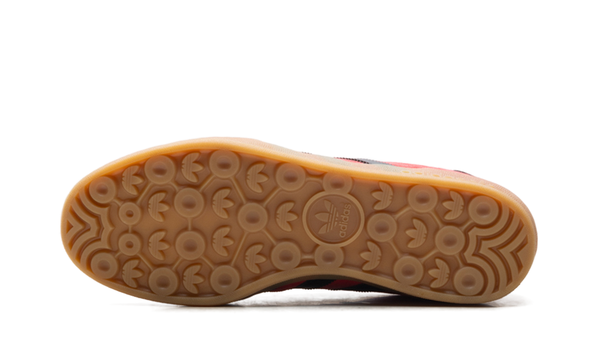 GAZELLE INDOOR "Lucid Red Black" JR6304
